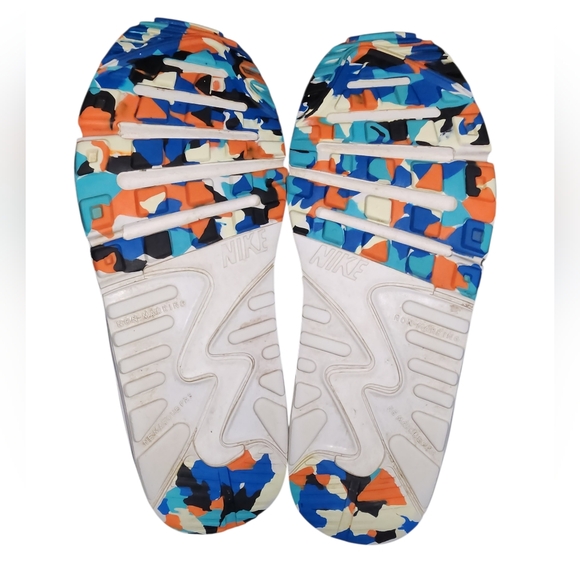 🏃🏿‍♂️Boys Size 2 Nike Air Max Tennis Shoes🏃‍♂️ - Picture 5 of 6